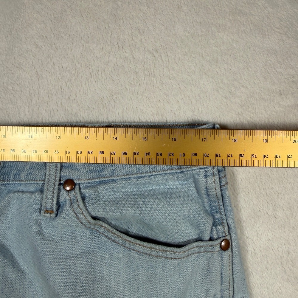 Wrangler Men Jeans Light Wash Straight Leg Denim Pants Size 36x30 Blue - Picture 11 of 13